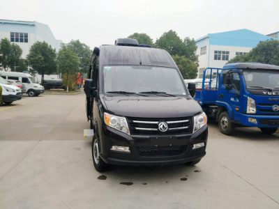 東風禦風長軸高頂B型房車