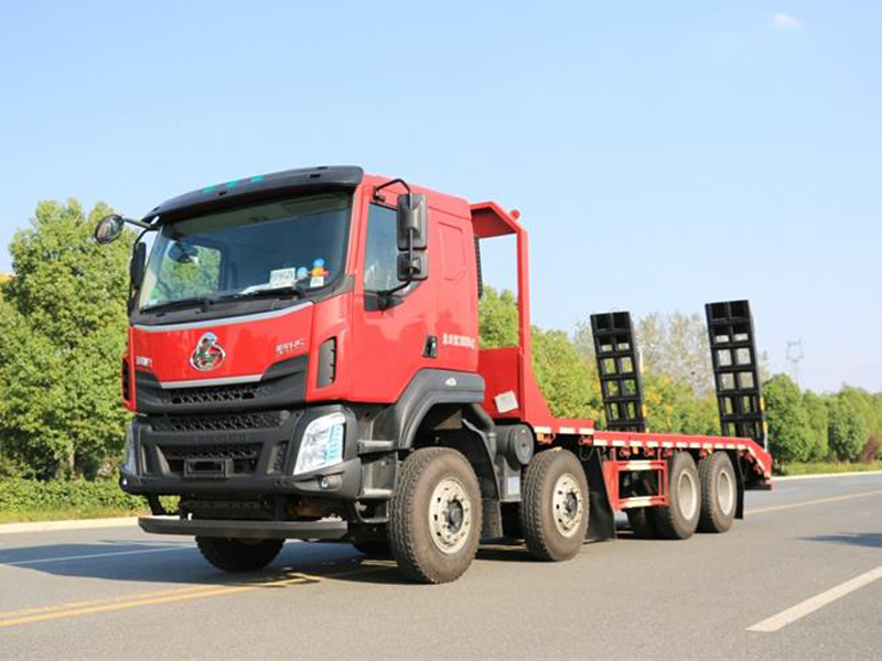 （國六）柳汽前四後八平闆運輸車