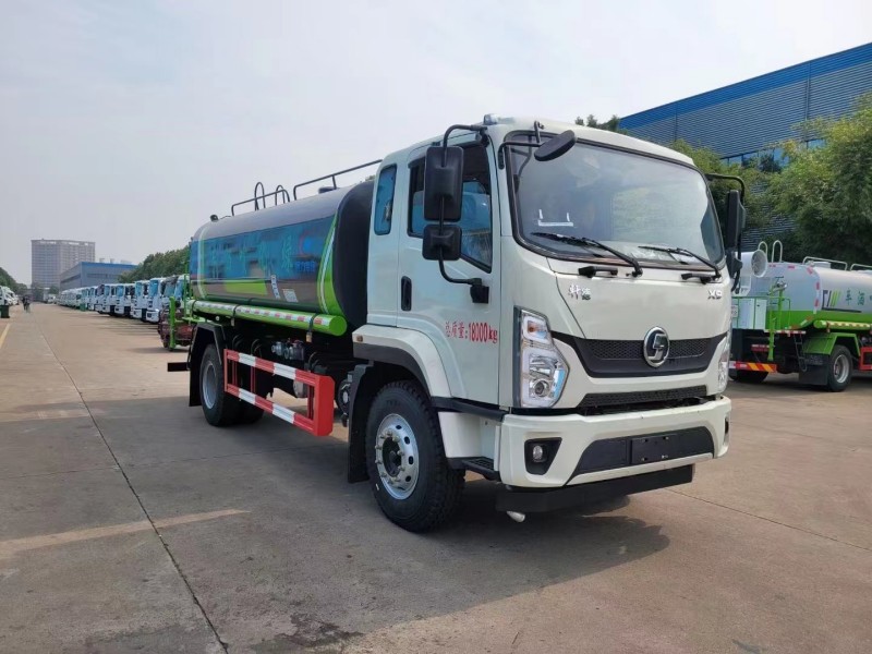 陝汽X9灑水車15噸30米噴霧